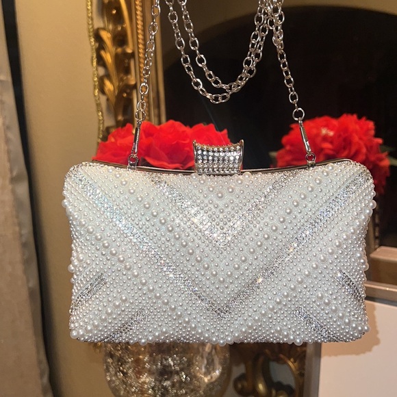 NIP White Beads Banquet Bag, Elegant Clutch Evening Bag For Women Chain Bag - Picture 5 of 12